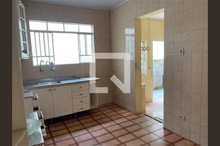 Casa à venda com 4 quartos, 174m² em Vila Guarani, São Paulo