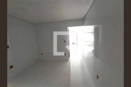 Casa à venda com 3 quartos, 75m² em São Lucas, São Paulo