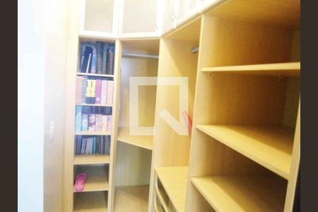 Casa à venda com 3 quartos, 400m² em Santo Amaro, São Paulo