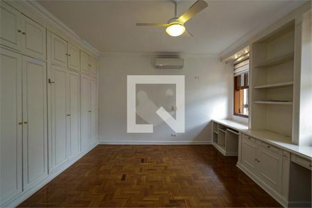 Casa à venda com 3 quartos, 323m² em Jardim Petropolis, São Paulo