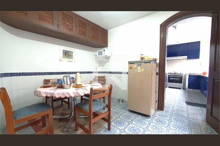 Casa à venda com 4 quartos, 433m² em Granja Julieta, São Paulo