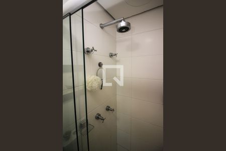 Banheiro Social de kitnet/studio para alugar com 1 quarto, 42m² em Praia de Belas, Porto Alegre