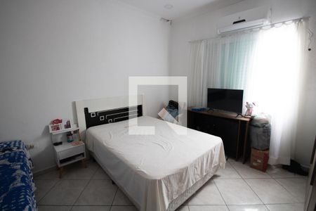 Suíte 1 de casa para alugar com 3 quartos, 450m² em Cidade Ocian, Praia Grande