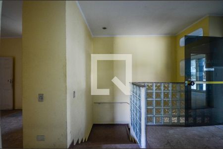 Escada de casa à venda com 9 quartos, 463m² em Nossa Senhora do O, São Paulo