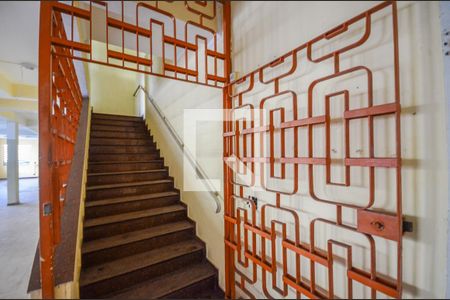 Escada de casa à venda com 9 quartos, 463m² em Nossa Senhora do O, São Paulo