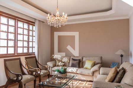 Sala de casa à venda com 4 quartos, 320m² em Nova Esperança, Belo Horizonte