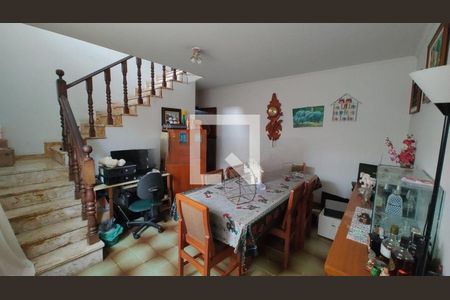 Casa à venda com 3 quartos, 144m² em Vila Friburgo, São Paulo