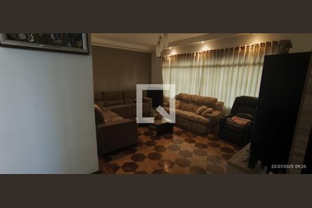 Sala de casa à venda com 5 quartos, 211m² em Rp3 (regiões de Planejamento), Mauá
