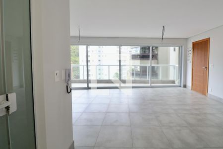 Sala de apartamento para alugar com 3 quartos, 145m² em Jardim Las Palmas, Guarujá
