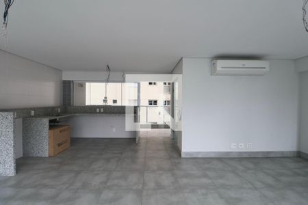 Sala de apartamento para alugar com 3 quartos, 145m² em Jardim Las Palmas, Guarujá