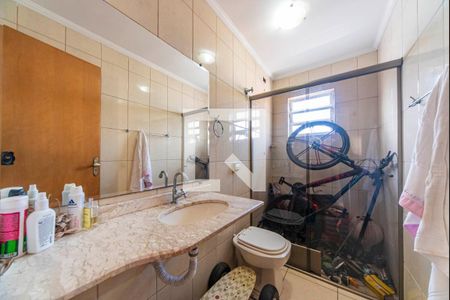 Banheiro de apartamento à venda com 2 quartos, 63m² em Vila Apiai, Santo André