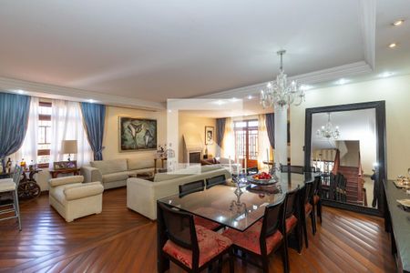 Sala de casa para alugar com 4 quartos, 515m² em Belvedere, Belo Horizonte