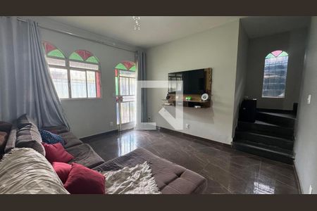 Sala de casa à venda com 4 quartos, 230m² em Novo Eldorado, Contagem