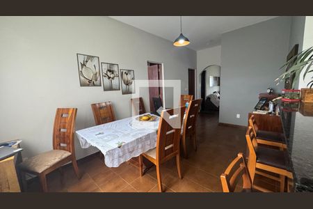 Sala de casa à venda com 4 quartos, 230m² em Novo Eldorado, Contagem