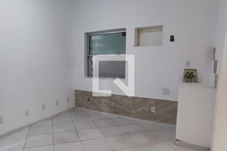 Sala de kitnet/studio para alugar com 1 quarto, 60m² em Tanque, Rio de Janeiro
