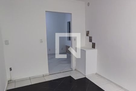 Quarto de kitnet/studio para alugar com 1 quarto, 60m² em Tanque, Rio de Janeiro