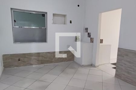 Sala de kitnet/studio para alugar com 1 quarto, 60m² em Tanque, Rio de Janeiro