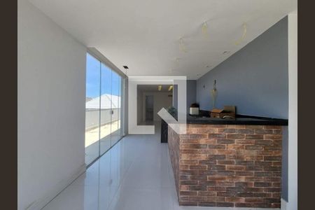 Casa à venda com 2 quartos, 300m² em Recreio dos Bandeirantes, Rio de Janeiro