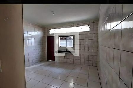 Casa à venda com 3 quartos, 330m² em Jardim Marek, Santo André