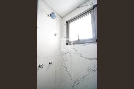 Banheiro de kitnet/studio para alugar com 1 quarto, 26m² em Tatuapé, São Paulo