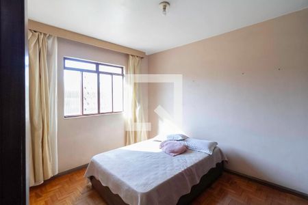 Casa 1 - Quarto 2 de casa à venda com 4 quartos, 319m² em Vila Ermelinda, Belo Horizonte