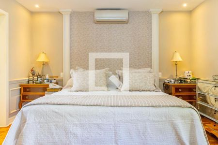 Casa à venda com 5 quartos, 572m² em Jardim Luzitania, São Paulo