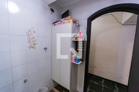Lavabo de casa para alugar com 4 quartos, 280m² em Parque Paineiras, São Paulo