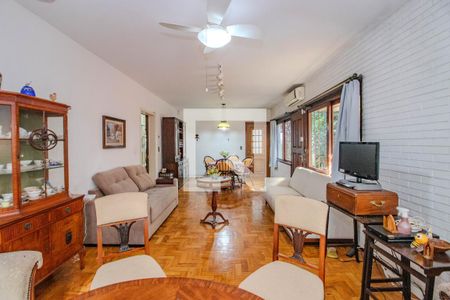 Sala de casa para alugar com 3 quartos, 190m² em Boa Vista, Porto Alegre