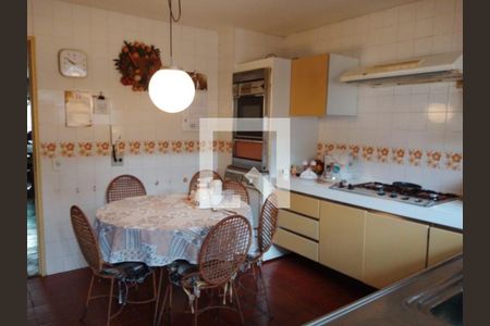 Casa para alugar com 4 quartos, 240m² em Retiro Morumbi, São Paulo