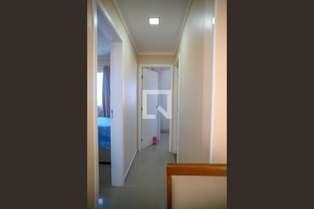Corredor de apartamento para alugar com 2 quartos, 56m² em Vila Caraguata, São Paulo
