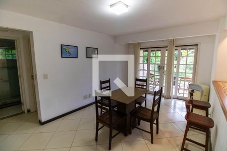 Sala 2 de casa à venda com 5 quartos, 163m² em Vila Progresso, Niterói