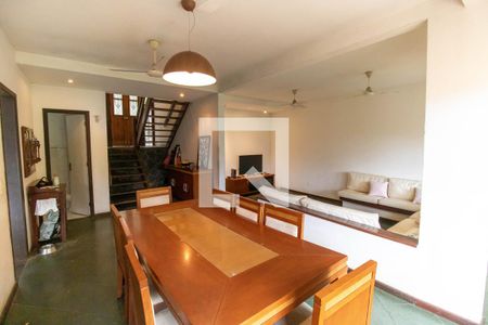 Sala de casa à venda com 5 quartos, 163m² em Vila Progresso, Niterói