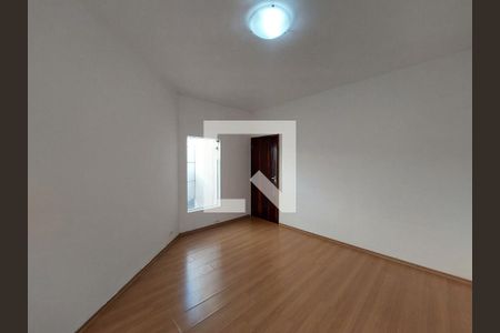 Sala 1° Andar de casa para alugar com 4 quartos, 325m² em Jardim Consorcio, São Paulo