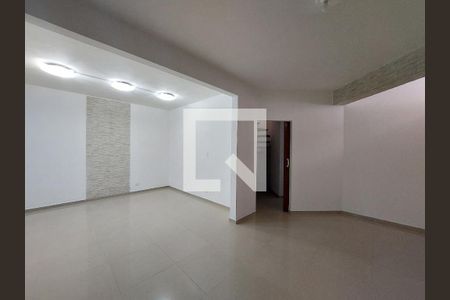Sala de casa para alugar com 4 quartos, 325m² em Jardim Consorcio, São Paulo