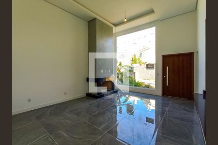 Sala de casa de condomínio à venda com 3 quartos, 111m² em Chapéu do Sol, Porto Alegre