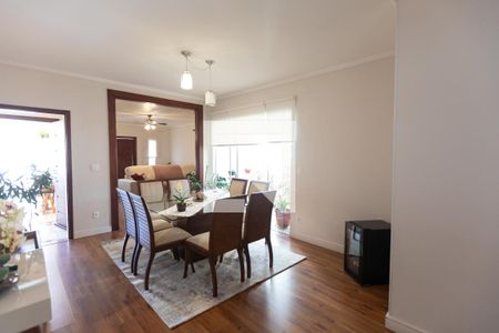 Sala de casa à venda com 3 quartos, 280m² em Jardim Campinas, Campinas