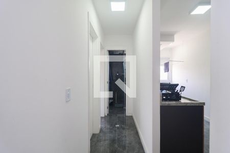 Corredor de apartamento à venda com 2 quartos, 47m² em Jardim Monte Alegre, Taboão da Serra