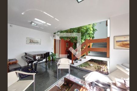 Sala de Estar de casa à venda com 3 quartos, 348m² em Jardim Santa Helena, São Paulo