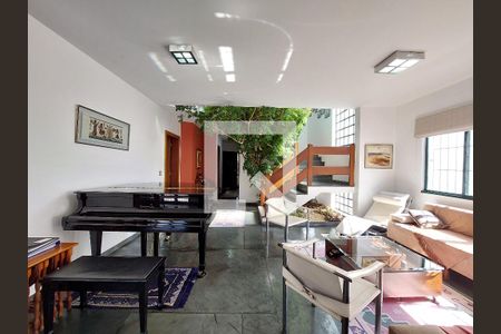 Sala de Estar de casa à venda com 3 quartos, 348m² em Jardim Santa Helena, São Paulo
