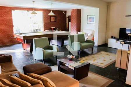 Sala de casa para alugar com 3 quartos, 2000m² em Chácara Ondas Verdes, Cotia