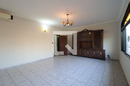 Sala de casa para alugar com 5 quartos, 262m² em Jardim Palma Travassos, Ribeirão Preto