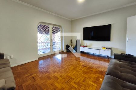 Sala de Estar de casa para alugar com 2 quartos, 250m² em Jardim Paraíso, Campinas