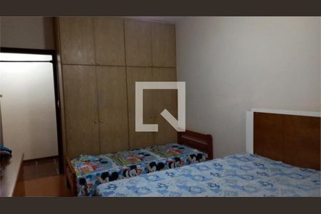 Casa à venda com 4 quartos, 290m² em Interlagos, São Paulo