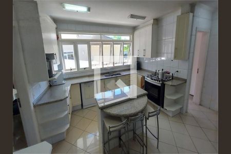 Casa à venda com 5 quartos, 762m² em Jardim Paulista, Barueri