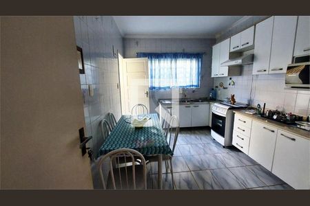 Casa à venda com 3 quartos, 185m² em Granja Julieta, São Paulo