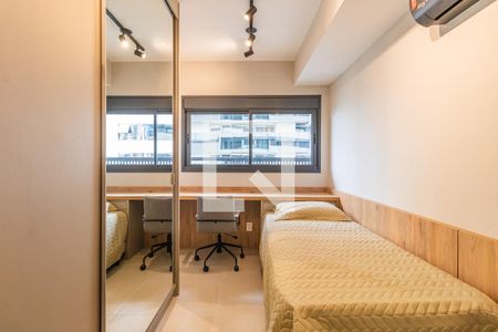 Quarto de apartamento para alugar com 2 quartos, 75m² em Alphaville Industrial, Barueri