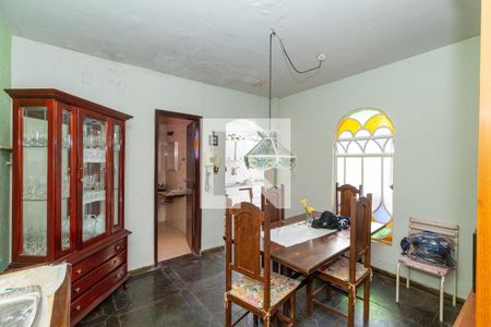 Sala de casa à venda com 3 quartos, 450m² em Caiçaras, Belo Horizonte