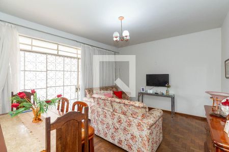Sala de casa à venda com 3 quartos, 450m² em Caiçaras, Belo Horizonte