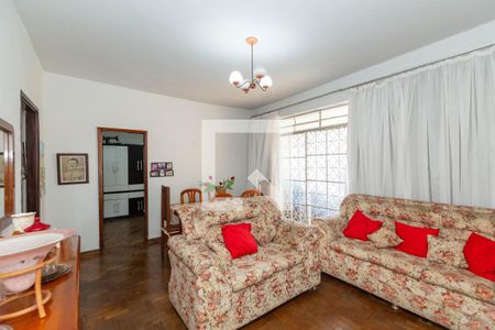 Sala de casa à venda com 3 quartos, 450m² em Caiçaras, Belo Horizonte