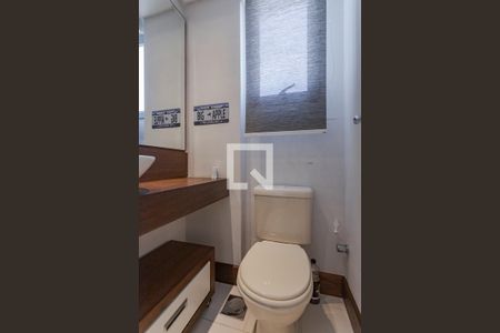 Lavabo da Sala de apartamento à venda com 1 quarto, 76m² em Bela Vista, Porto Alegre